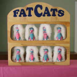 Fat Cats Toss Game